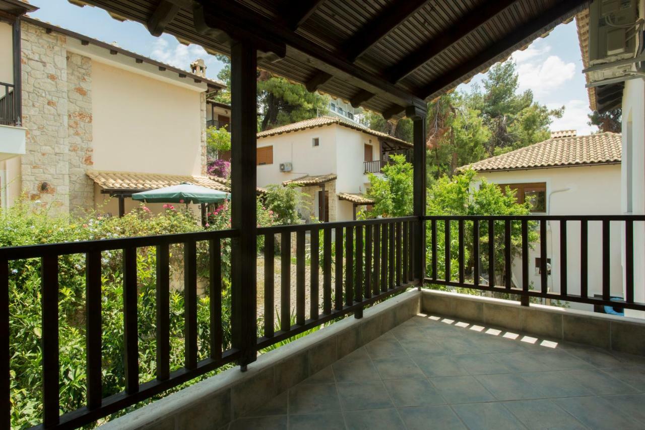 Izabella Sea Side Villa Siviri Exterior photo